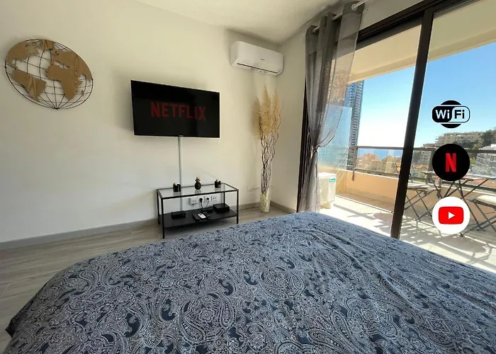 New Studio, Piscine Et Vue Mer • Proche De Monaco