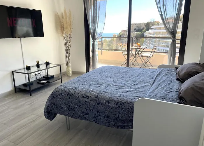 New Studio, Piscine Et Vue Mer • Proche De Monaco